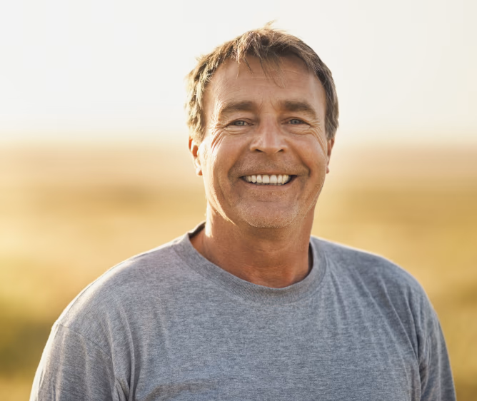 vis-img__man-smiling-001 Visionaries Eye Specialists | Dr Nick Toalster | Brisbane